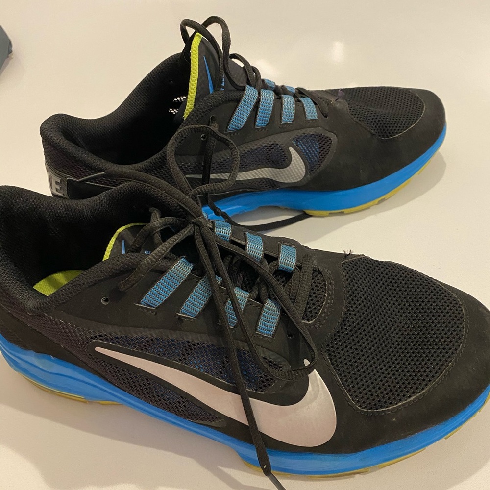 Men’s Nike Tennis Shoes